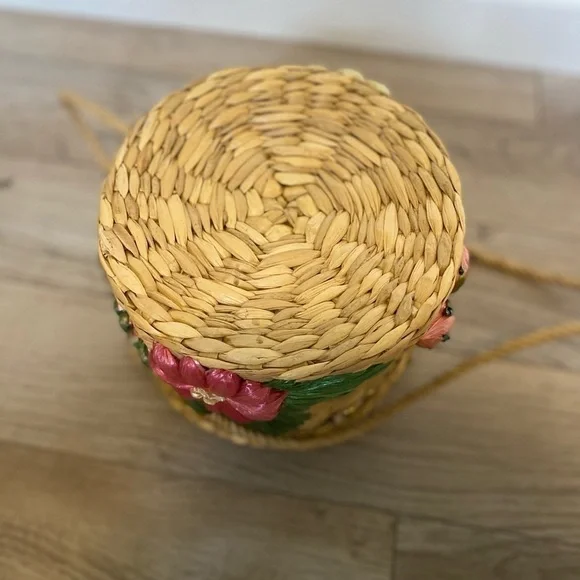 HANDMADE Basket Bag with Floral Pattern - Picture 11 of 11